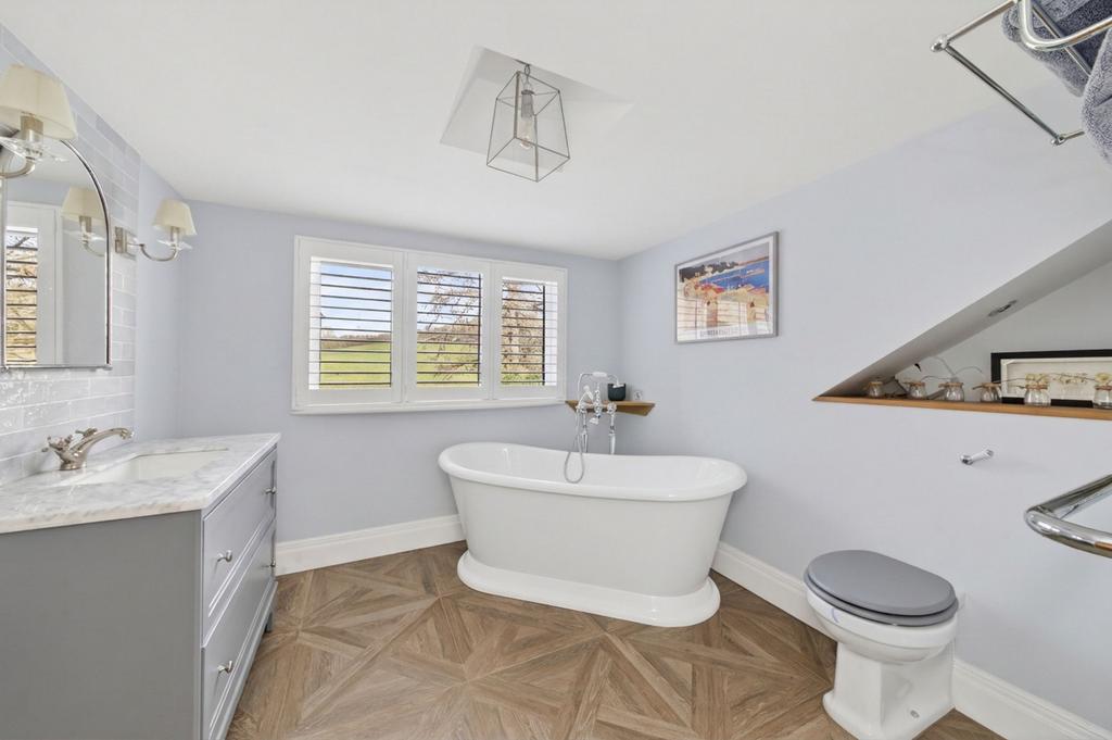 Bedroom two en suite