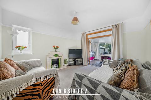 3 bedroom detached house for sale, Station Lane, Hornchurch, RM12