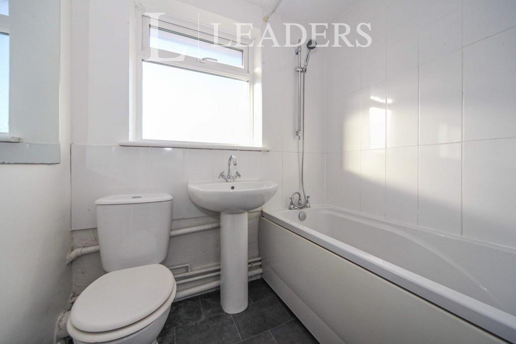 Pic 4 bathroom