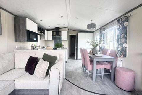 3 bedroom park home for sale, Ribble Valley Country and Leisure Park – Lancashire