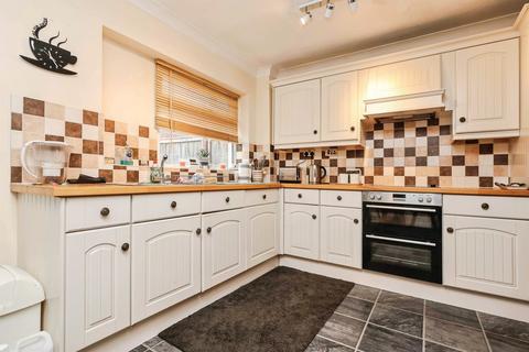 2 bedroom semi-detached house for sale, Pennine Way, Penfields, Stourbridge