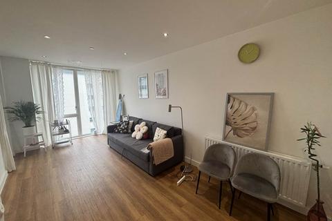 1 bedroom flat to rent, George Court, Shackleton Way, London