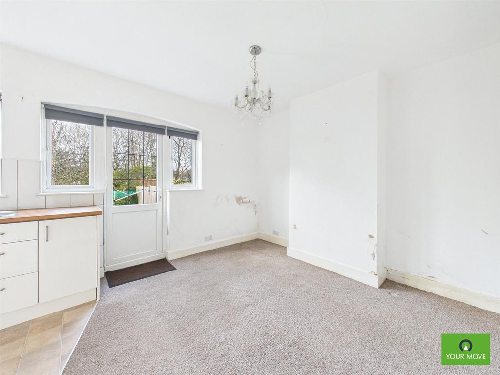 Kitchen/Dining Area