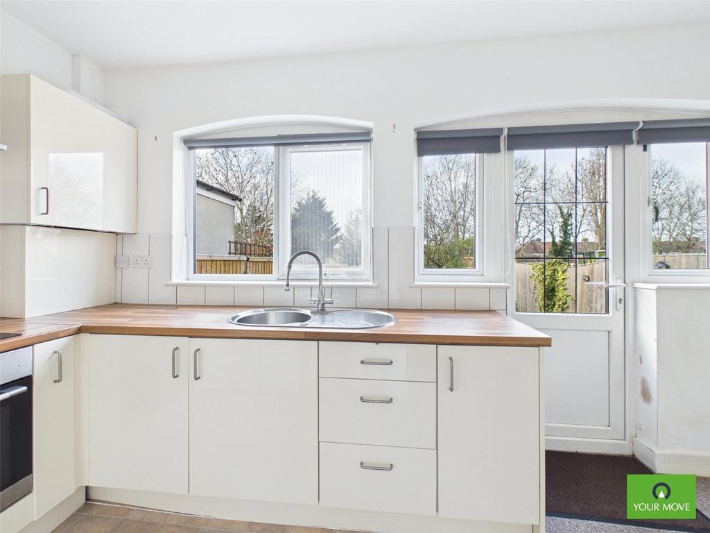Kitchen/Dining Area