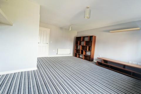 3 bedroom property to rent, Castlerigg Drive, Middleton, M24