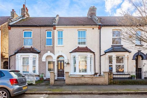 2 bedroom terraced house for sale - Sheringham Avenue, Romford, RM7
