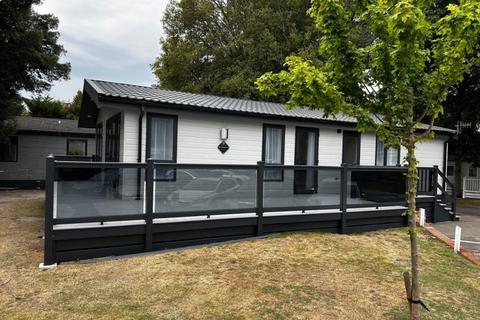 2 bedroom park home for sale, Sandhills Holiday Park – Dorset