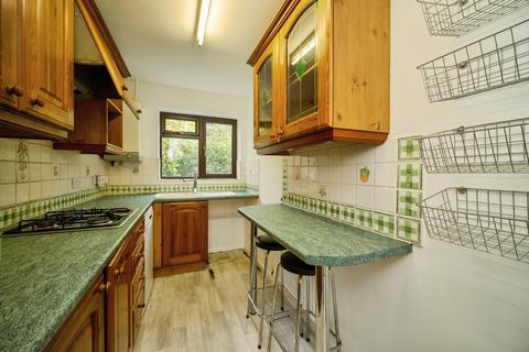 2 bedroom terraced house for sale, Broad Ha'penny, Wrecclesham, Farnham, Surrey, GU10