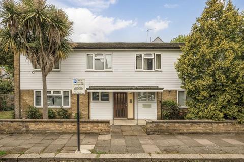 Gordon Road, London W4