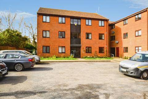 2 bedroom flat for sale, Honeywood Close, Portsmouth, Hampshire, PO3