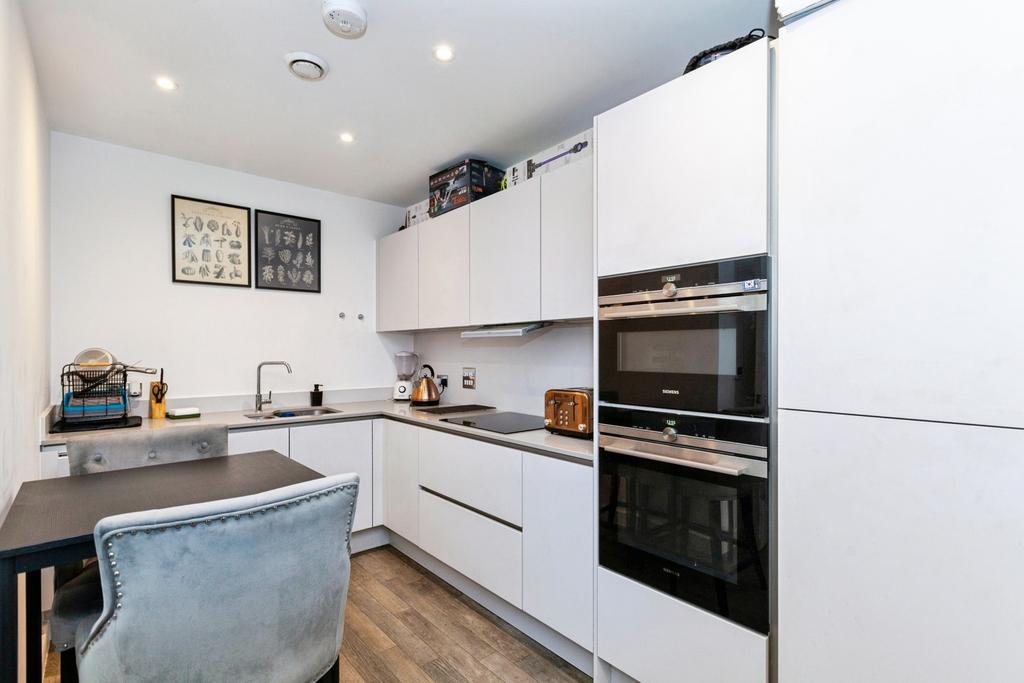 Kitchen / Dining