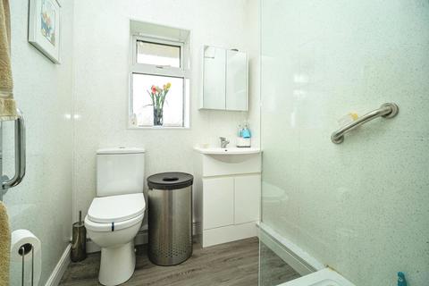 2 bedroom flat for sale, Granby Close, Weymouth, Dorset, DT4