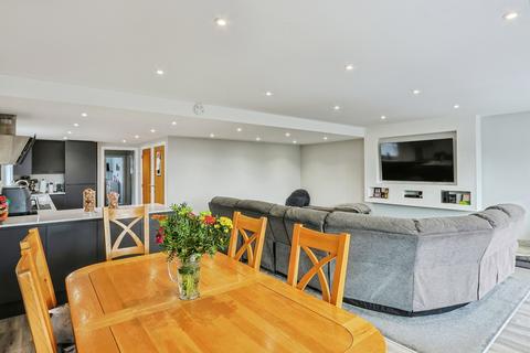 4 bedroom bungalow for sale, Franklyn Close, Poole, Dorset, BH16