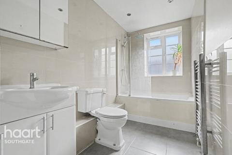 2 bedroom apartment for sale, High Street, London