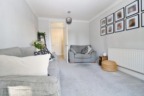 2 bedroom ground floor flat for sale, Hound Road, Southampton SO31