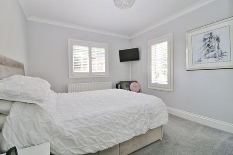 2 bedroom ground floor flat for sale, Hound Road, Southampton SO31