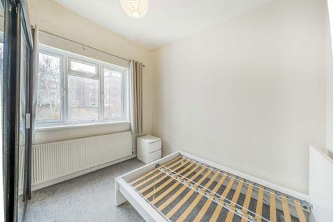 2 bedroom flat to rent, Sunny Gardens Road, London NW4