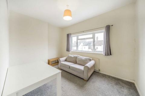 2 bedroom flat to rent, Sunny Gardens Road, London NW4