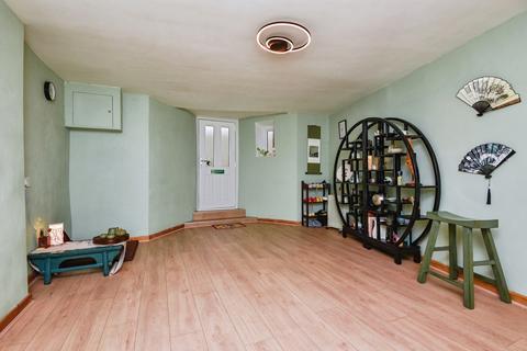 6 bedroom terraced house for sale, Marine Road East, Morecambe, Lancashire, LA4