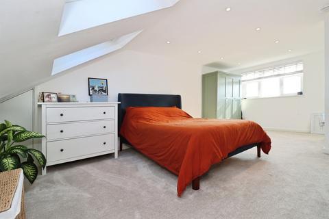 4 bedroom terraced house for sale, Meadowsweet Avenue, Filton, Bristol