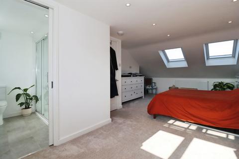 4 bedroom terraced house for sale, Meadowsweet Avenue, Filton, Bristol