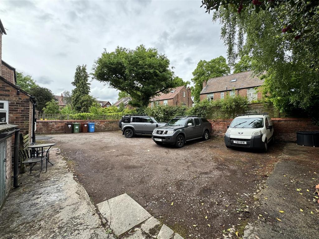 Parking.jpg