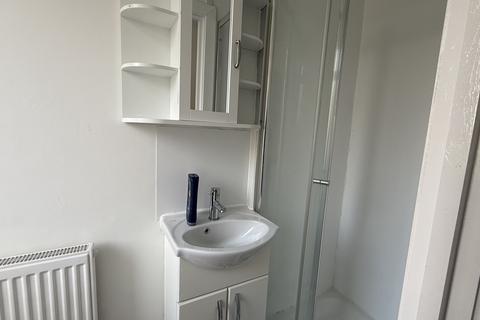 undefined, Park Avenue, Mitcham CR4