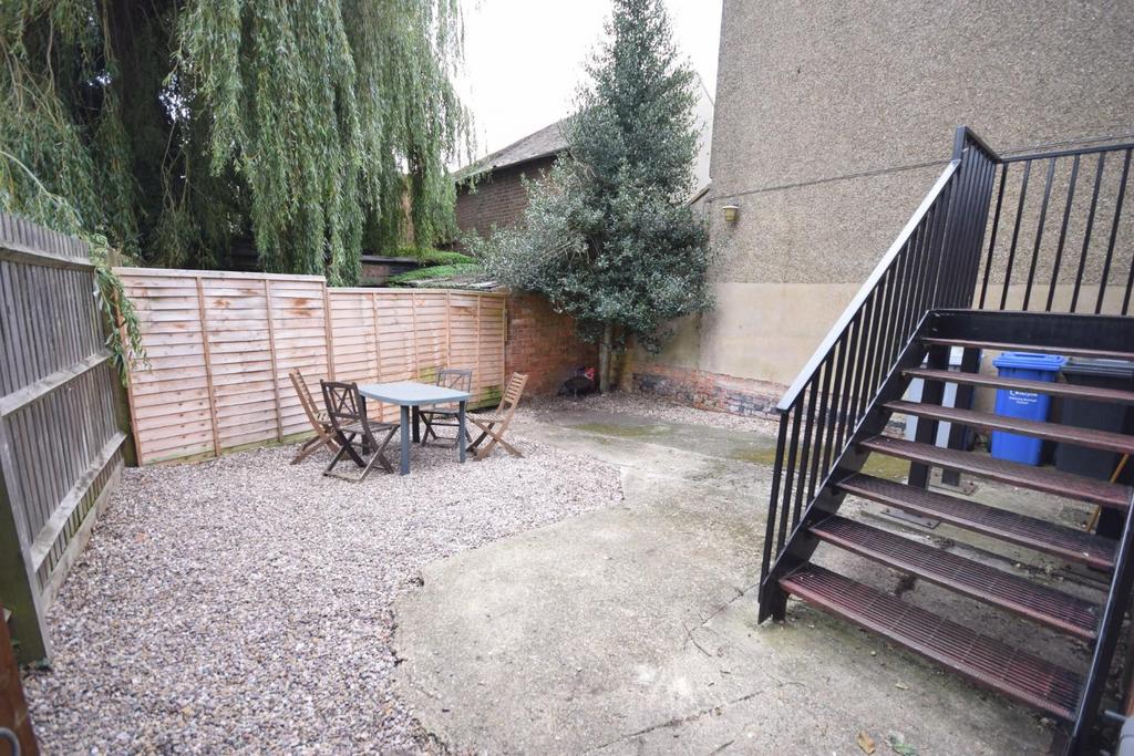 Rear Courtyard