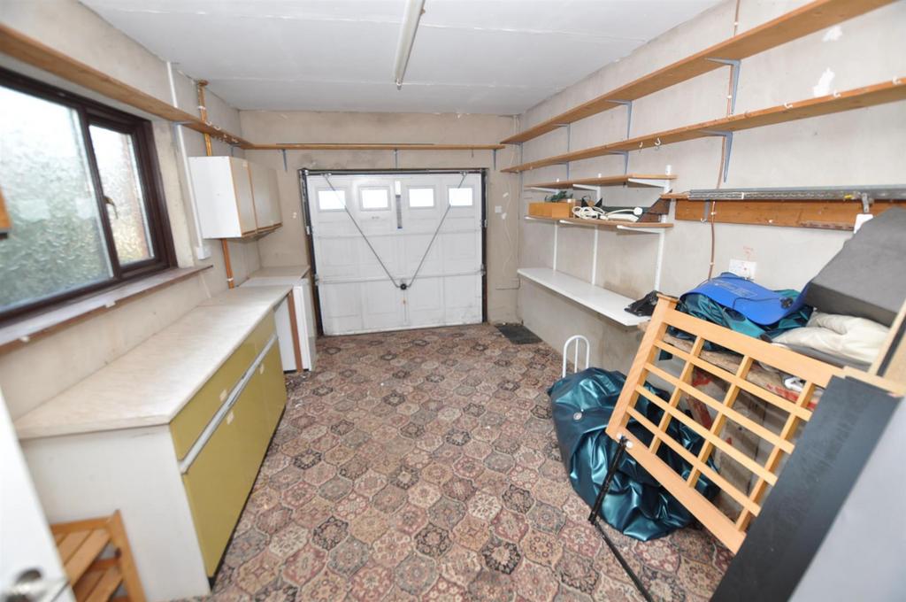 Integral Garage