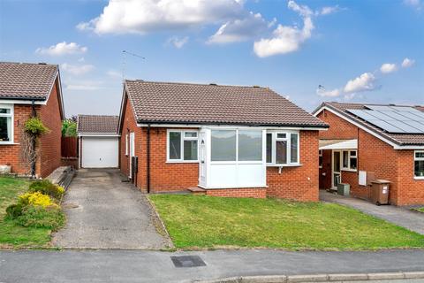 3 bedroom detached bungalow for sale, Aston Way, Oswestry.