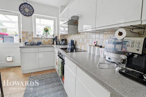 3 bedroom detached house for sale, Henry Preston Road, Tasburgh