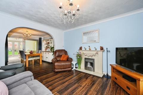 4 bedroom semi-detached house for sale, Bosworth Road, St. Helens, Merseyside, WA11