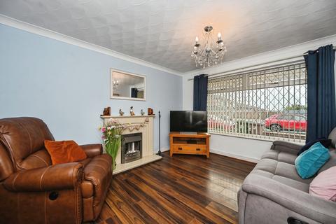 4 bedroom semi-detached house for sale, Bosworth Road, St. Helens, Merseyside, WA11