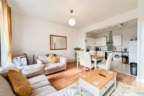 undefined, Devonshire Place, Oaklands, CH43