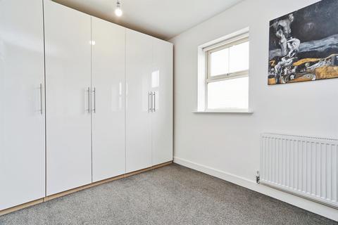 3 bedroom semi-detached house for sale, Asket Drive, Leeds