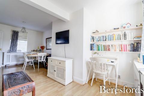 2 bedroom terraced house for sale, Weald Road, Brentwood, CM14