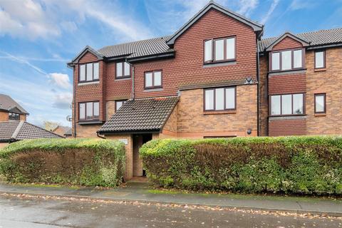 1 bedroom flat to rent, Kipling Drive, Colliers Wood SW19