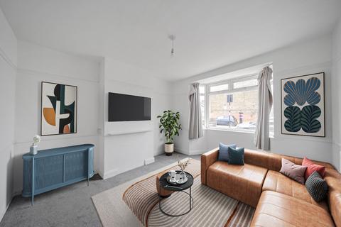 3 bedroom end of terrace house for sale, Khama Road, Tooting, London, SW17