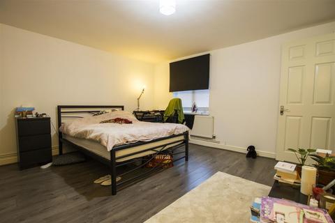 2 bedroom flat to rent, Park Hill Road, Harborne, Birmingham