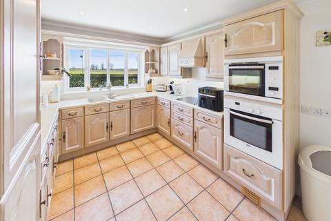 3 bedroom detached bungalow for sale, Snape IP17