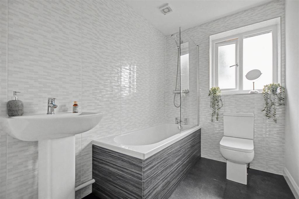 Bathroom.jpeg