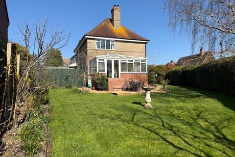 3 bedroom detached house for sale, Belmore Road, Lymington, Hampshire, SO41