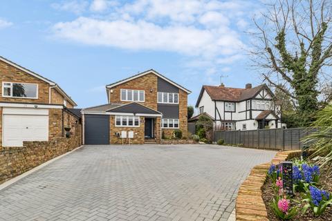 Copthall Lane, Chalfont St. Peter, Buckinghamshire, SL9