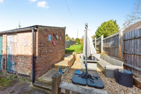 3 bedroom terraced house for sale, Glen Close, Little Bytham, Grantham