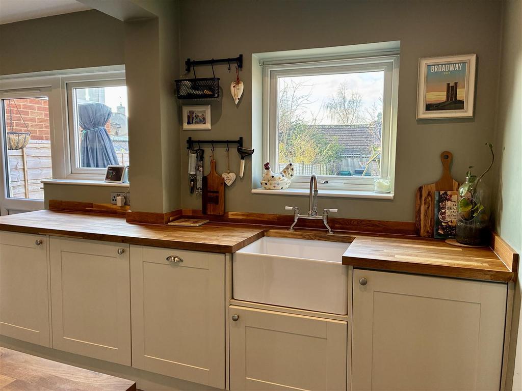 Kitchen3.JPEG