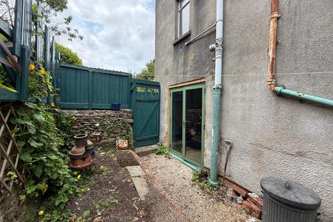 Lower Leazes, Stroud