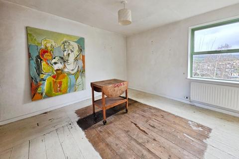 4 bedroom semi-detached house for sale, Lower Leazes, Stroud