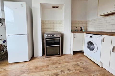 4 bedroom semi-detached house for sale, Lower Leazes, Stroud
