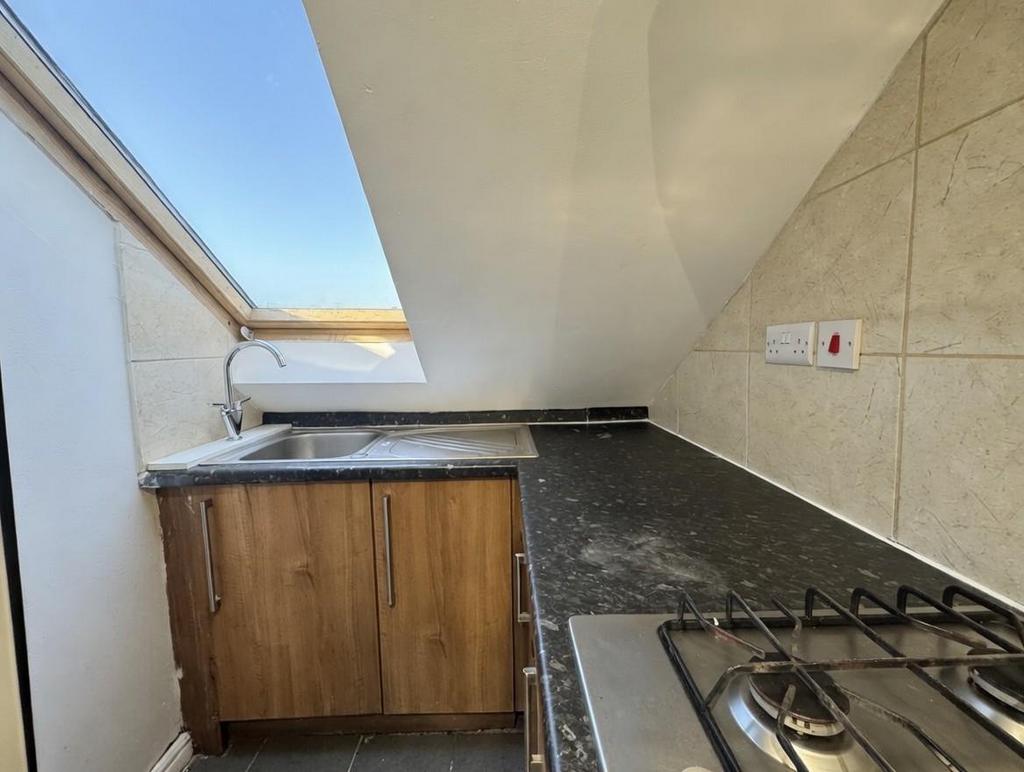 Kitchen 1.jpg