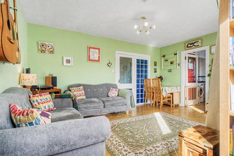 undefined, 6 Abercorn Court, Willowbrae, Edinburgh, EH8 7LP